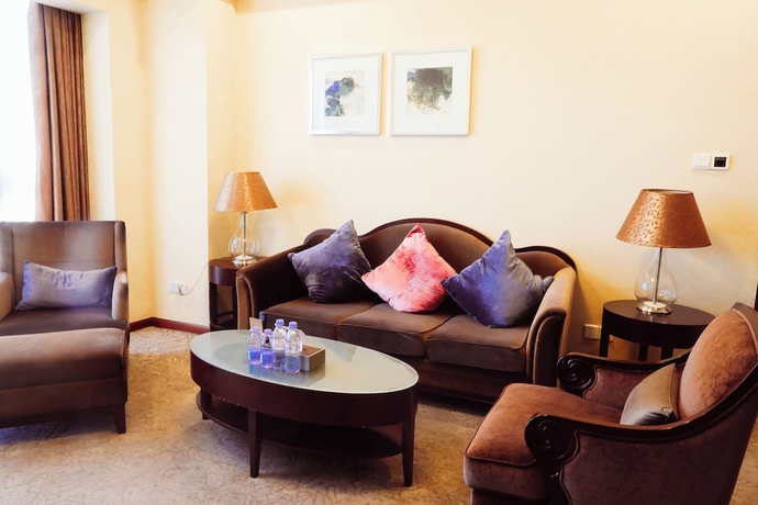 Imagen de la habitación del Hotel Century Kingdom. Foto 4