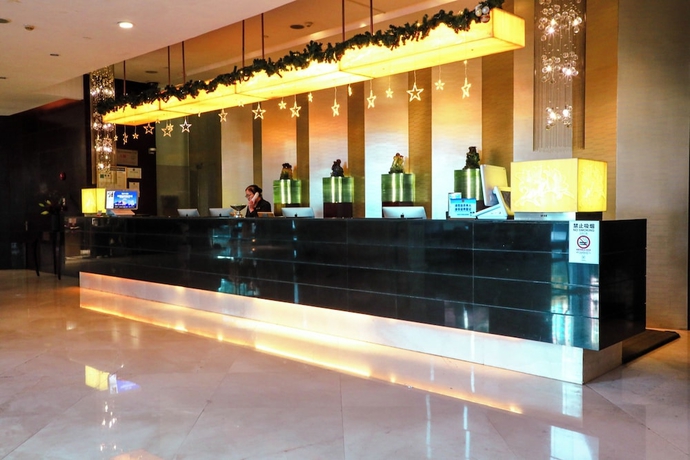 Imagen de los interiores del Hotel Century Kingdom. Foto 19