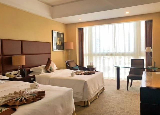 Imagen de la habitación del Hotel Century Kingdom. Foto 14