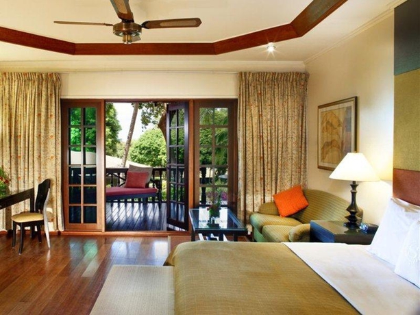 Imagen de la habitación del Hotel Century Langkawi Beach Resort. Foto 5