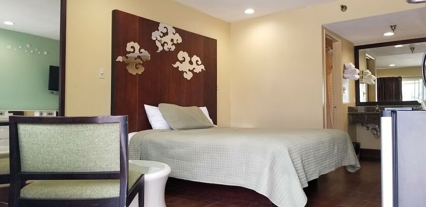 Imagen de la habitación del Hotel Century Motel Buena Park Disneyland. Foto 5