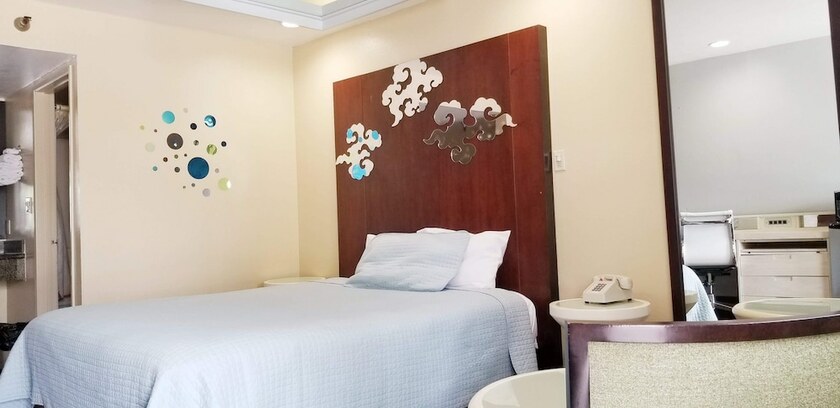 Imagen de la habitación del Hotel Century Motel Buena Park Disneyland. Foto 8