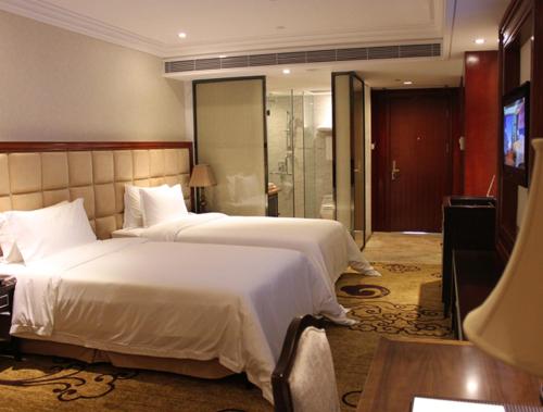 Imagen de la habitación del Hotel Century Palace. Foto 6