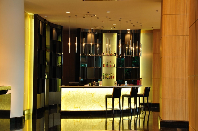 Imagen del bar/restaurante del Hotel Century Park, Bangkok. Foto 4