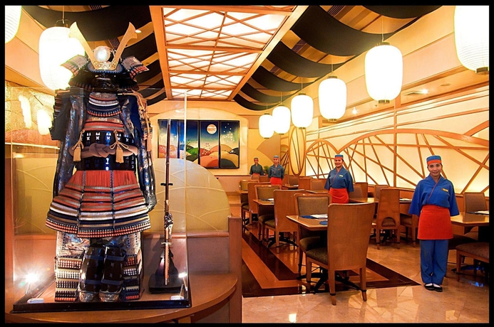 Imagen del bar/restaurante del Hotel Century Park, Manila. Foto 11