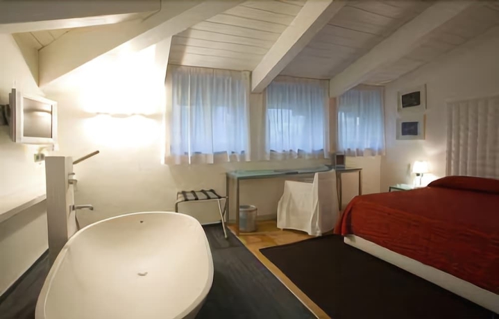 Imagen de la habitación del Hotel Century, Parma. Foto 6