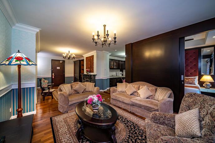 Imagen de la habitación del Hotel Century Pines Resort. Foto 5