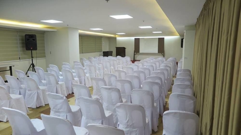 Imagen de los interiores del Hotel Century Plaza, Cebu City. Foto 10