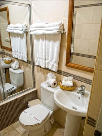 Imagen de la habitación del Hotel Century Plaza, Santiago de los Caballeros. Foto 16