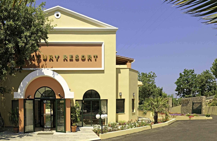 Imagen general del Hotel Century Resort. Foto 2