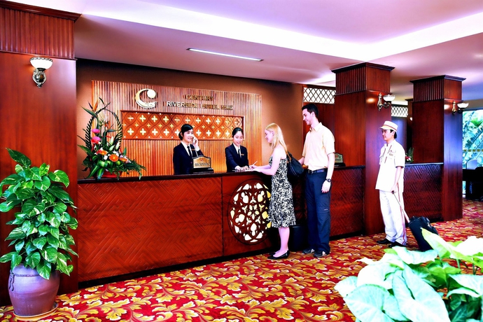 Imagen de los interiores del Hotel Century Riverside Hue. Foto 13