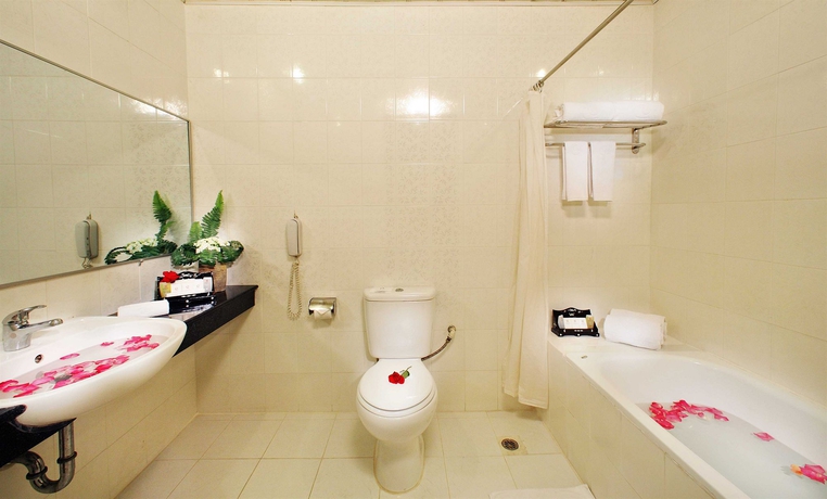 Imagen de la habitación del Hotel Century Riverside Hue. Foto 7