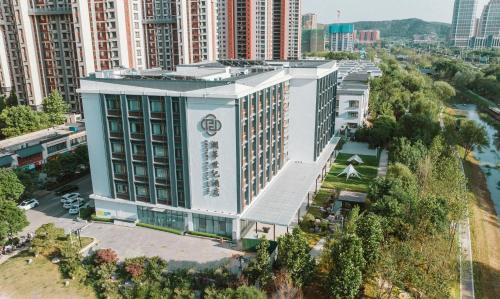 Imagen general del Hotel Century Runhua. Foto 1