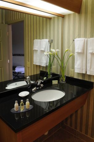 Imagen de la habitación del Hotel Century, Tualatin. Foto 6