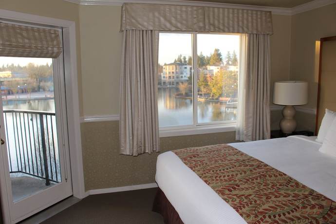 Imagen de la habitación del Hotel Century, Tualatin. Foto 14
