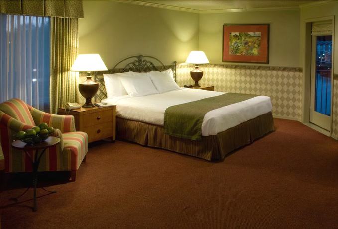 Imagen de la habitación del Hotel Century, Tualatin. Foto 16