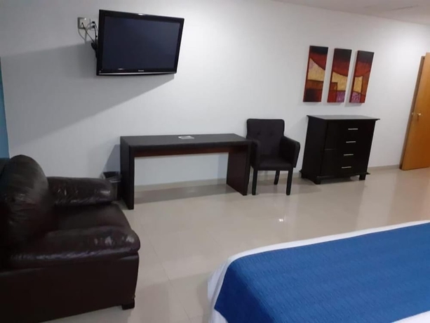 Imagen de la habitación del Hotel Ceo Business Class. Foto 10