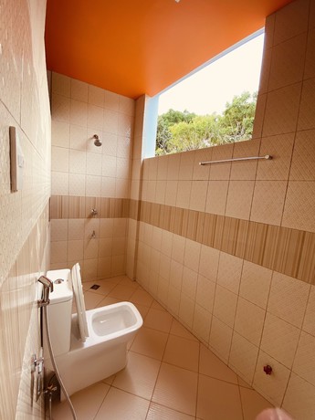 Imagen de la habitación del Hotel Cerca Parola beach resort. Foto 16