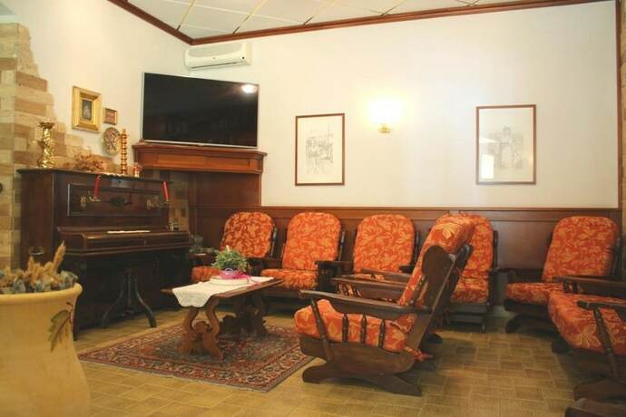 Imagen general del Hotel Cercone. Foto 9