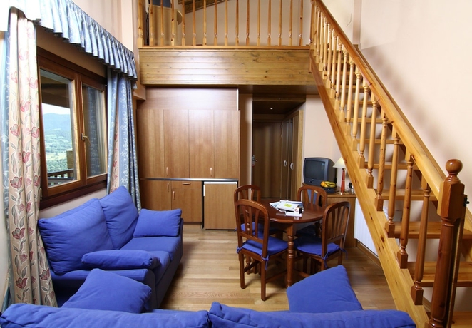 Imagen de la habitación del Hotel Cerdanya Ecoresort and Spa. Foto 16