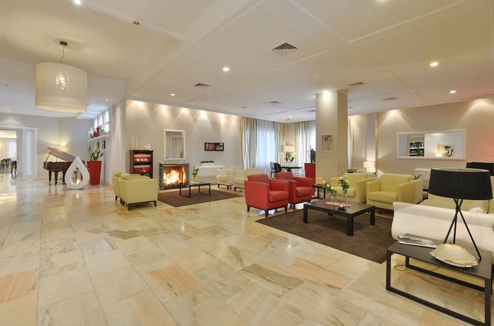 Imagen del bar/restaurante del Hotel Cerere. Foto 2