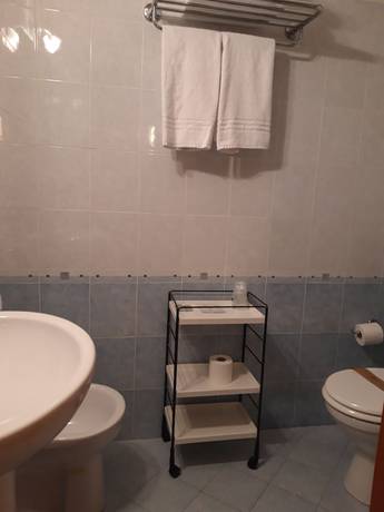 Imagen de la habitación del Hotel Ceretto. Foto 10