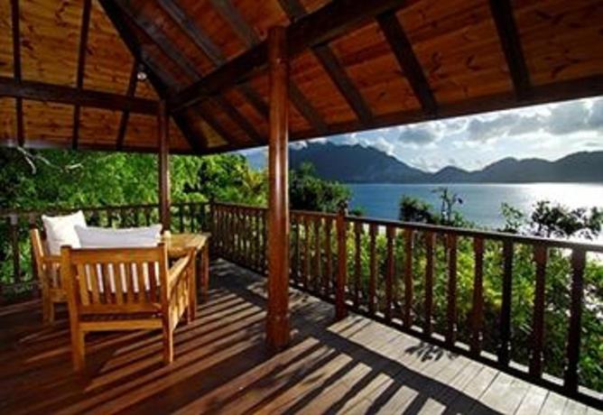 Imagen de los exteriores del Hotel Cerf Island Resort. Foto 6