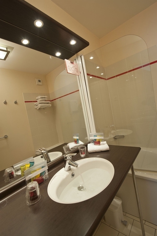 Imagen de la habitación del Hotel Cerise Chatou. Foto 8