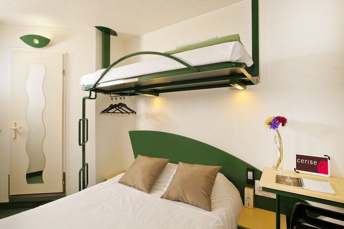 Imagen de la habitación del Hotel Cerise Lens. Foto 15