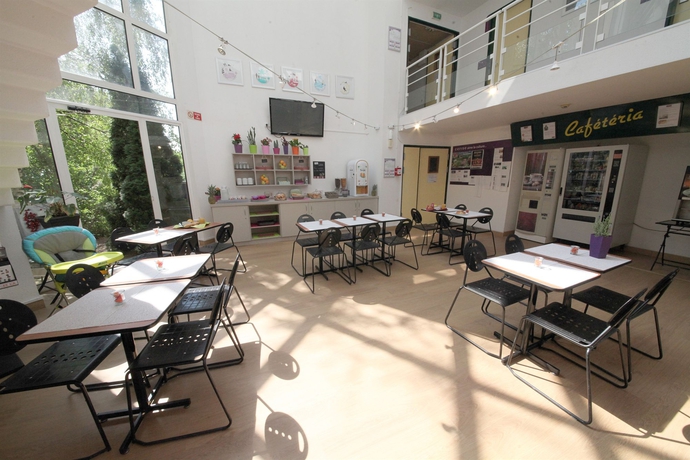 Imagen del bar/restaurante del Hotel Cerise Nancy. Foto 7