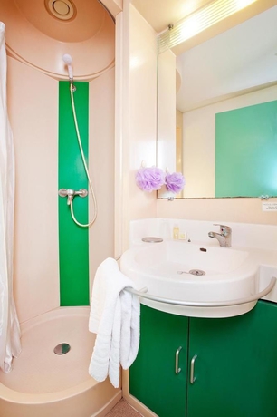 Imagen de la habitación del Hotel Cerise Nantes La Beaujoire. Foto 3