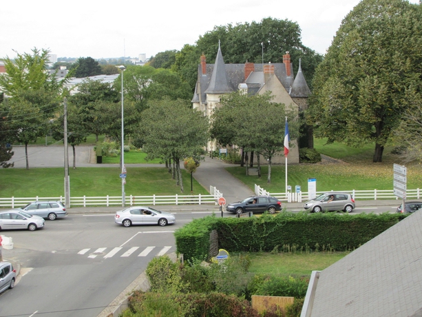 Imagen de los exteriores del Hotel Cerise Nantes La Beaujoire. Foto 8