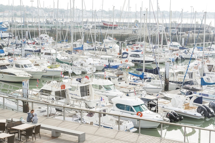 Imagen general del Hotel Cerise Royan - Le Grand De La Plage. Foto 4