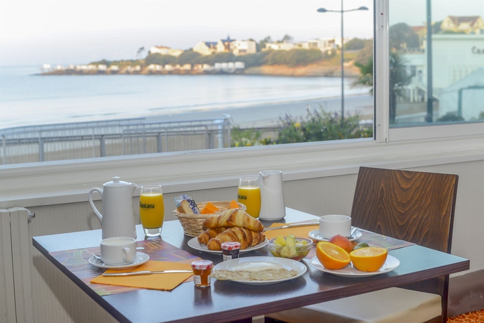 Imagen del bar/restaurante del Hotel Cerise Royan - Le Grand De La Plage. Foto 12