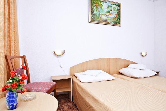 Imagen de la habitación del Hotel Cerna. Foto 6