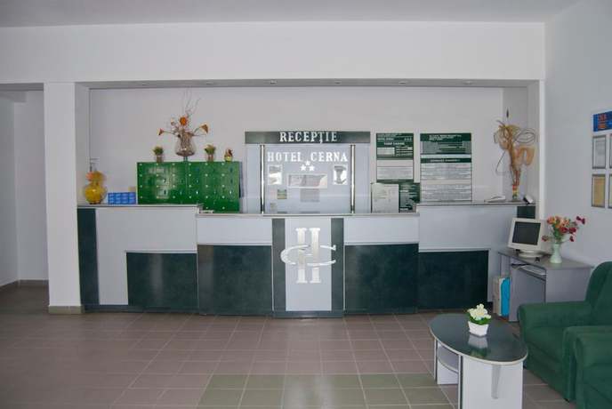 Imagen de los interiores del Hotel Cerna. Foto 20