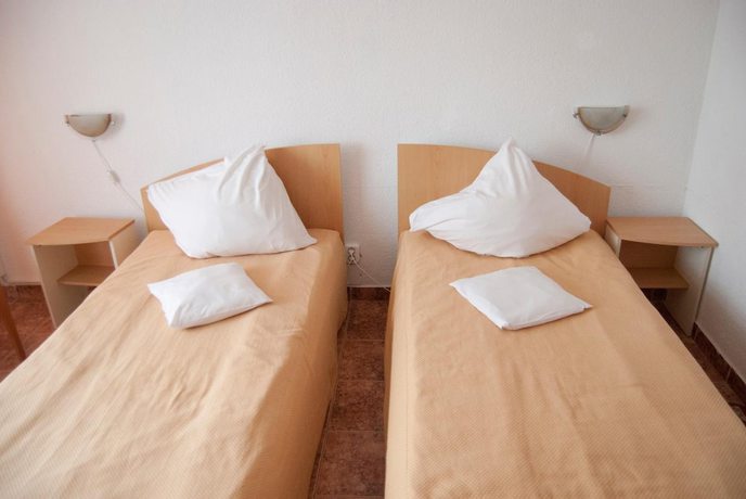 Imagen de la habitación del Hotel Cerna. Foto 17