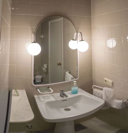 Imagen de la habitación del Hotel Cero Ocho. Foto 12