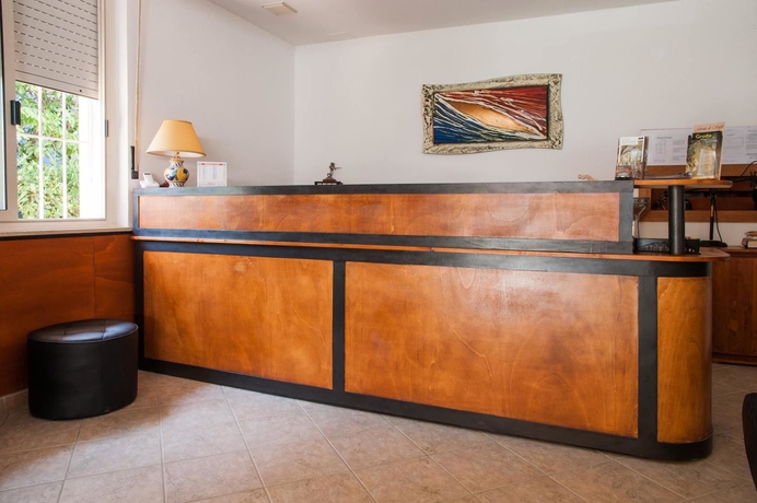 Imagen de los interiores del Hotel Cerrano. Foto 16