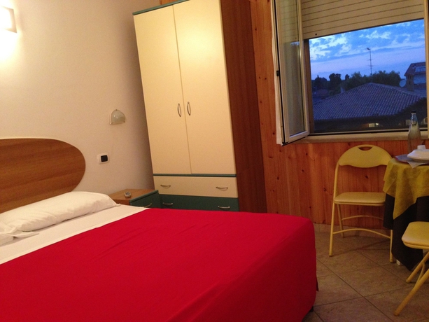Imagen de la habitación del Hotel Cerrano. Foto 9