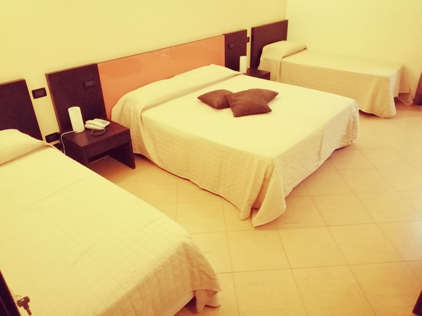 Imagen de la habitación del Hotel Cerri. Foto 4