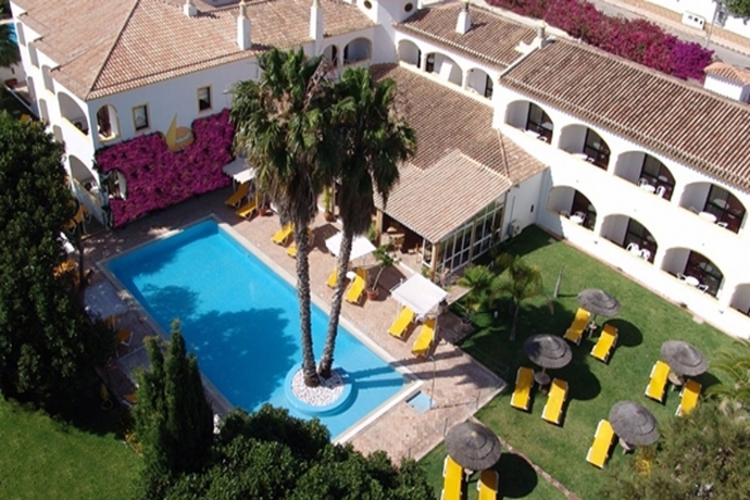 Imagen general del Hotel Cerro Da Marina. Foto 16