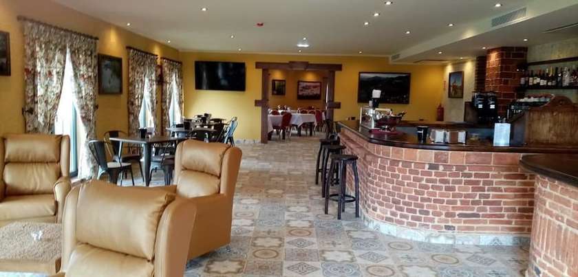 Imagen del bar/restaurante del Hotel Cerro La Nina. Foto 2