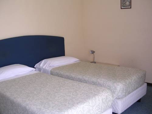 Imagen de la habitación del Hotel Cerruti. Foto 2