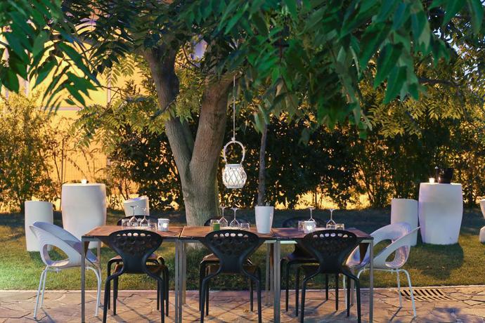 Imagen de los exteriores del Hotel Certosa, Lido di Venezia. Foto 8