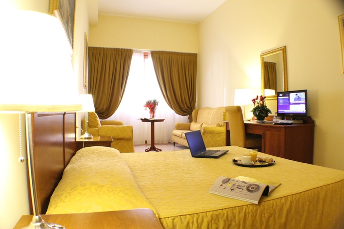 Imagen de la habitación del Hotel Certosa, Mil&aacute;n. Foto 8