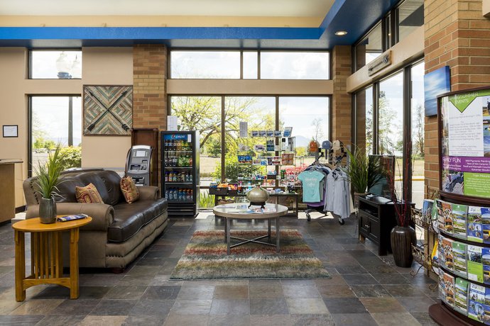 Imagen de los interiores del Hotel Cerulean. Foto 19