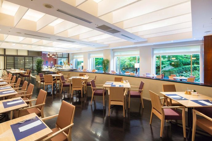 Imagen del bar/restaurante del Hotel Cerulean Tower Tokyu. Foto 2