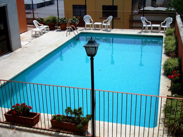 Imagen de la piscina del Hotel Cervantes, Guadalajara. Foto 15