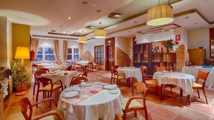 Imagen general del Hotel Cervantes, Linares. Foto 7